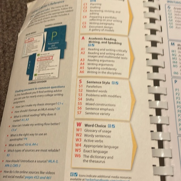 A Writers Reference, eighth edition, my Diana hacker and Nancy  Sommers , book - Picture 3 of 10